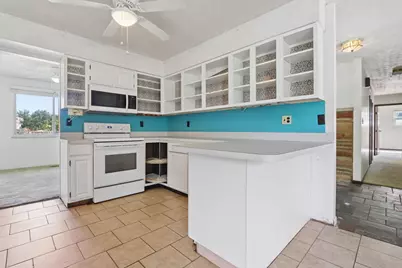 2430 W Choctaw Drive, London, OH 43140 - Photo 8