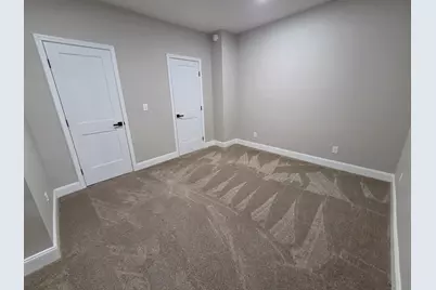6377 Harrisburg Georgesville, Grove City, OH 43123 - Photo 34