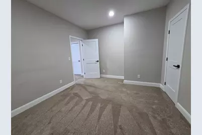 6377 Harrisburg Georgesville, Grove City, OH 43123 - Photo 30