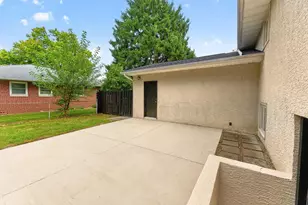 4097 Pegg Ave, Columbus, OH 43214 - Photo 16