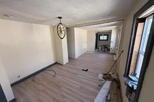 883 Barnett Rd, Columbus, OH 43227 - Photo 6