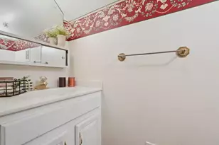 898 Plum Ridge, Columbus, OH 43213 - Photo 32