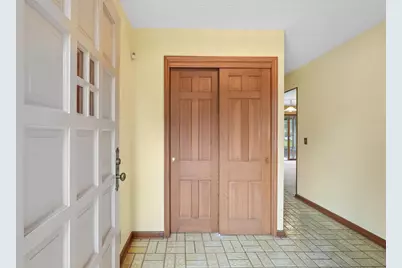 898 Plum Ridge, Columbus, OH 43213 - Photo 8