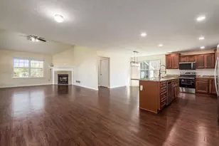 792 Francis Dr, Heath, OH 43056 - Photo 2