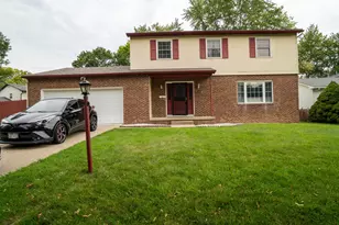 6272 Skywae Dr, Columbus, OH 43229 - Photo 1