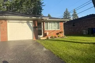 5028-5030 Heathmoor Dr, Columbus, OH 43220 - Photo 4