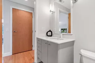 845 N High St, Columbus, OH 43215 - Photo 32