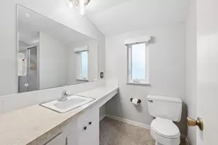 1047 Oberlin Dr, Columbus, OH 43221 - Photo 22