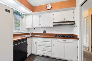 1047 Oberlin Dr, Columbus, OH 43221 - Photo 8