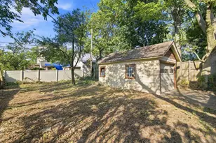 70 E Pacemont Rd, Columbus, OH 43202 - Photo 6