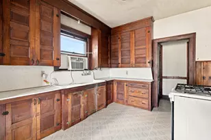 70 E Pacemont Rd, Columbus, OH 43202 - Photo 26