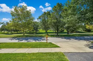 367 Fairfield Dr, Pickerington, OH 43147 - Photo 2