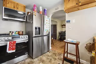 2422 Bretton Pl, Columbus, OH 43211 - Photo 4