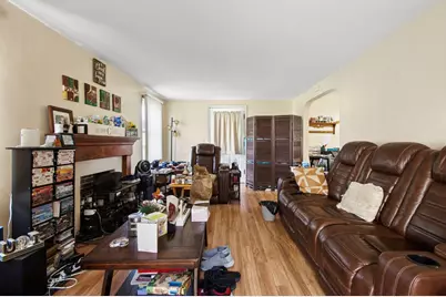 2422 Bretton Place, Columbus, OH 43211 - Photo 2