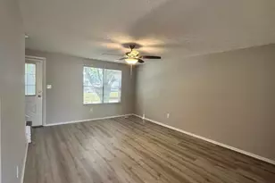 2846 Avati Dr, Columbus, OH 43207 - Photo 8