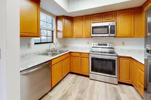 5267-5277 Brandy Oaks Ln, Columbus, OH 43220 - Photo 12