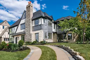 2252 Club Rd, Upper Arlington, OH 43221 - Photo 10