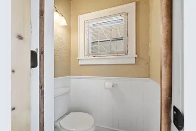 1024 Springlawn Avenue, Harrisburg, OH 43126 - Photo 24