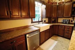 1071 Allgyer Rd SE, Gnadenhutten, OH 44629 - Photo 12