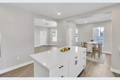 632 E 2nd Avenue, Columbus, OH 43201 - Photo 18