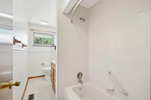 1028 Bellflower Ave, Columbus, OH 43204 - Photo 16