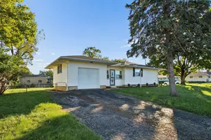 1028 Bellflower Ave, Columbus, OH 43204 - Photo 2