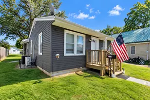 211 Huron St, Bellville, OH 44813 - Photo 2