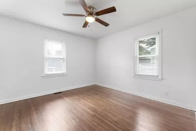 577 E Weber Road, Columbus, OH 43202 - Photo 14