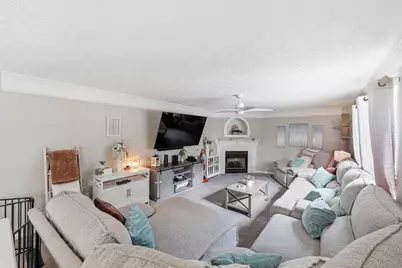 211 Cavanaugh Drive, Commercial Point, OH 43116 - Photo 10