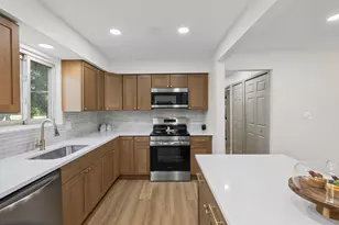 4806 Heatherton Dr, Columbus, OH 43229 - Photo 12