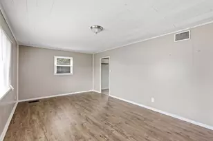 1091 S Ashburton Rd, Columbus, OH 43227 - Photo 4