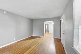 1080 Meadowdale Ave, Columbus, OH 43219 - Photo 6