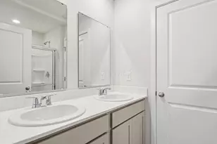 1382 Marinelli Dr E, Columbus, OH 43228 - Photo 24