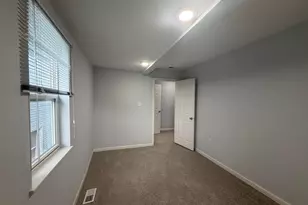 513 S Champion Ave, Columbus, OH 43205 - Photo 12