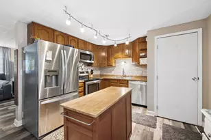 2342 Warfield Dr, Grove City, OH 43123 - Photo 10