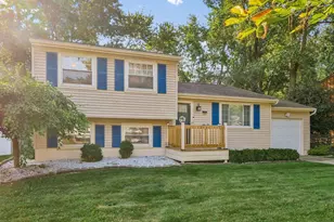 2342 Warfield Dr, Grove City, OH 43123 - Photo 2