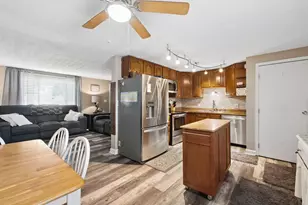 2342 Warfield Dr, Grove City, OH 43123 - Photo 12