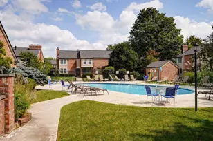1689 St Albans Ct, Columbus, OH 43220 - Photo 32