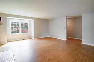 1689 St Albans Ct, Columbus, OH 43220 - Photo 8