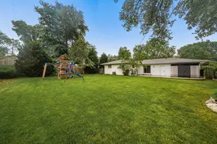 2801 Maplewood Dr, Columbus, OH 43231 - Photo 36