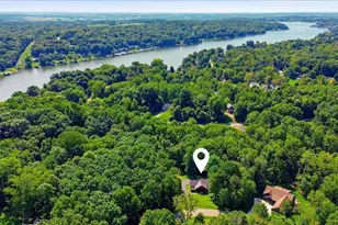 645 Floral Valley Dr W, Howard, OH 43028 - Photo 2