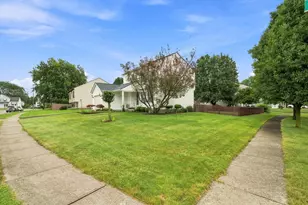 6933 Brockland Dr, Reynoldsburg, OH 43068 - Photo 2