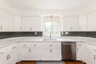 92 N Harding Rd, Columbus, OH 43209 - Photo 16