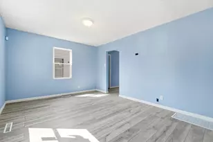 2297 Howey Rd, Columbus, OH 43211 - Photo 10