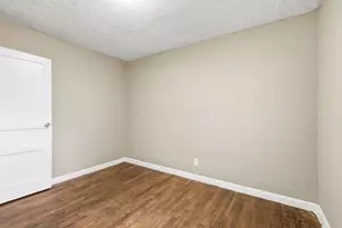 1888 Woodland Ave, Columbus, OH 43219 - Photo 26