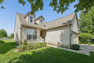1217 Walker Springs Dr, Blacklick, OH 43004 - Photo 2