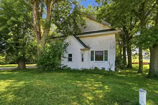 1353 Three Mile Rd, Urbana, OH 43078 - Photo 2