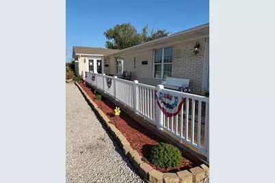 4245 W Lakeshore Drive, Port Clinton, OH 43452 - Photo 2