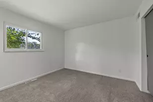 5029 Brinwood Pl, Columbus, OH 43232 - Photo 16