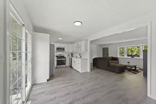 5029 Brinwood Pl, Columbus, OH 43232 - Photo 10